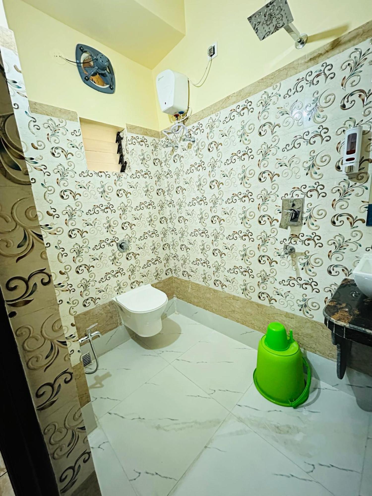 Hotel Kanan Inn كولكاتا المظهر الخارجي الصورة